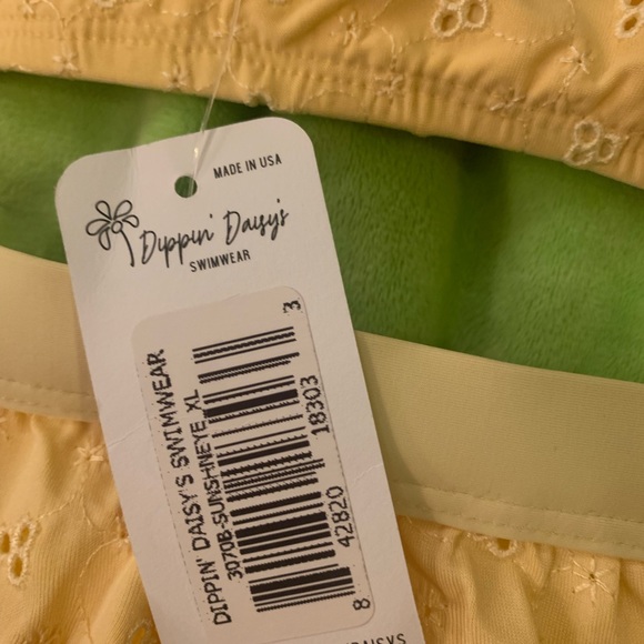 BNWT 2 piece yellow eyelet bathing suit. - Picture 3 of 3